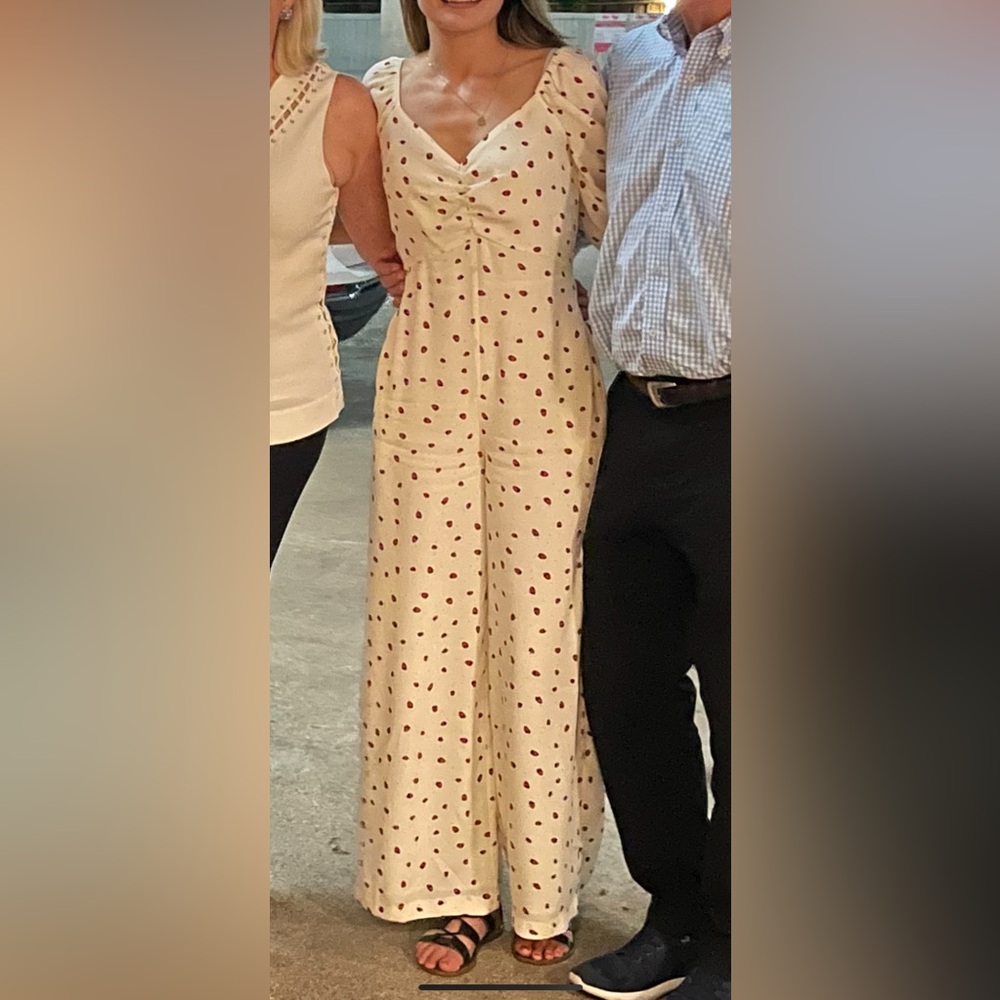 Mint Velvet Jumpsuit in Cream Strawberry Georgie Print Size US 2 / UK 6